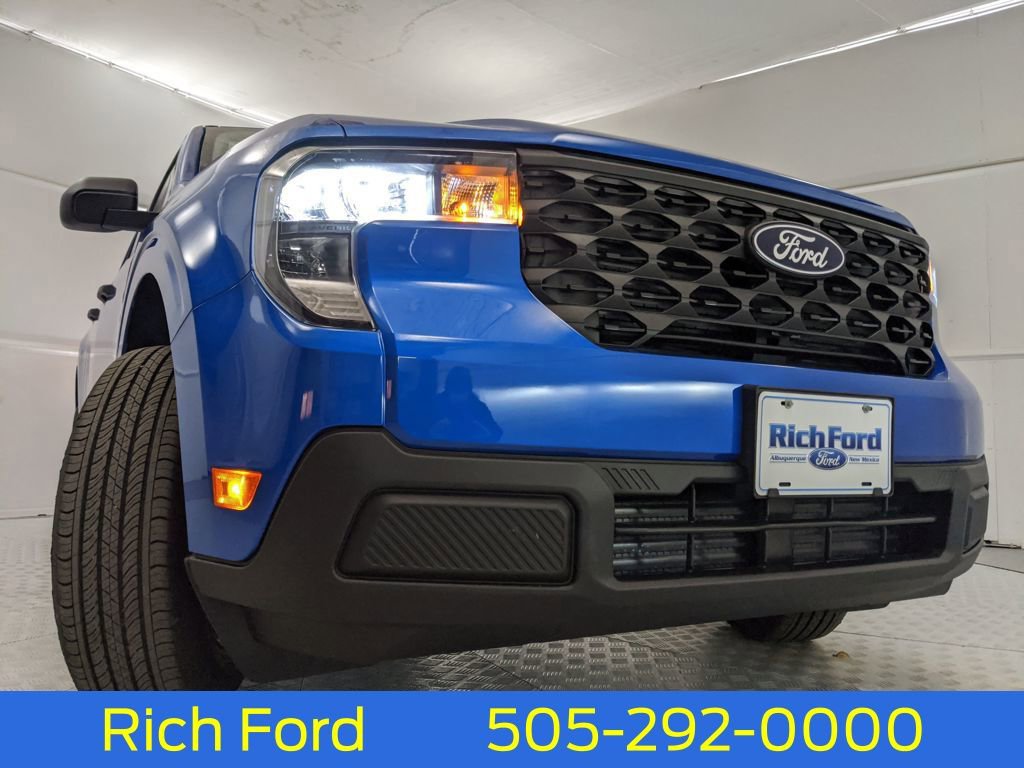 New 2025 Ford Maverick XL image 28