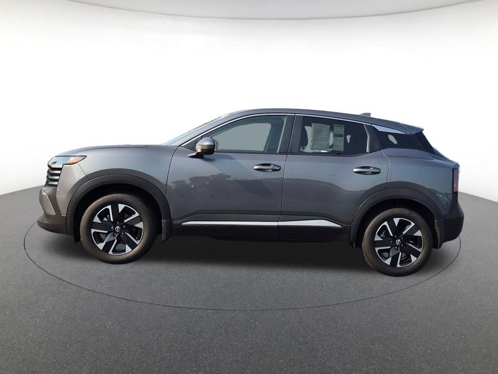 Used 2025 Nissan Kicks SV AWD/4WD image 7
