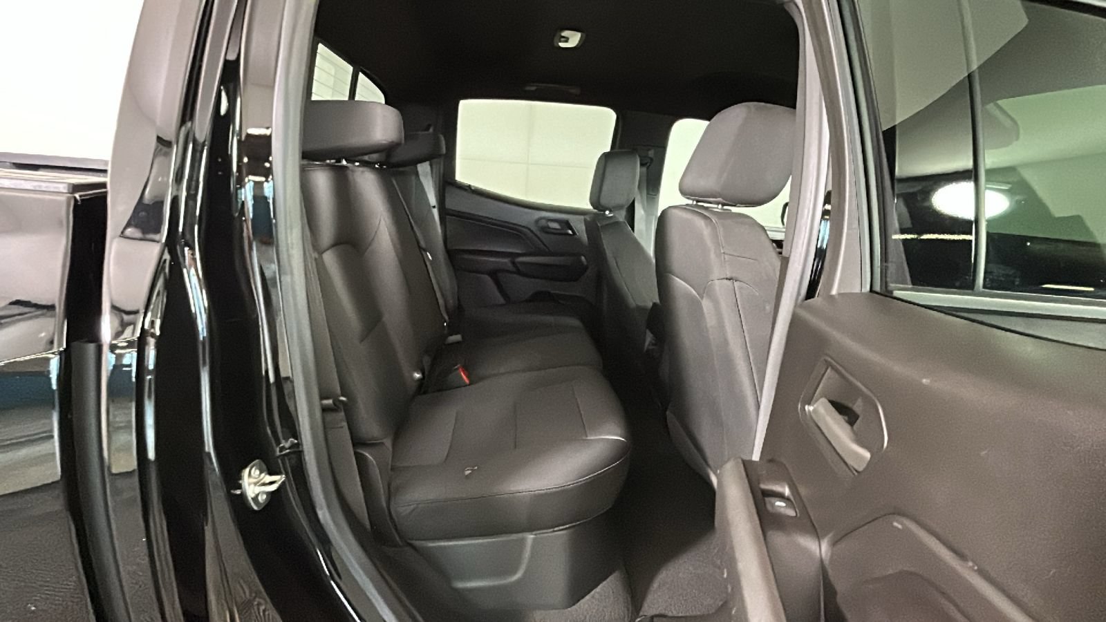 Used 2024 Chevrolet Colorado Trail Boss w/ Safety Package AWD/4WD image 35