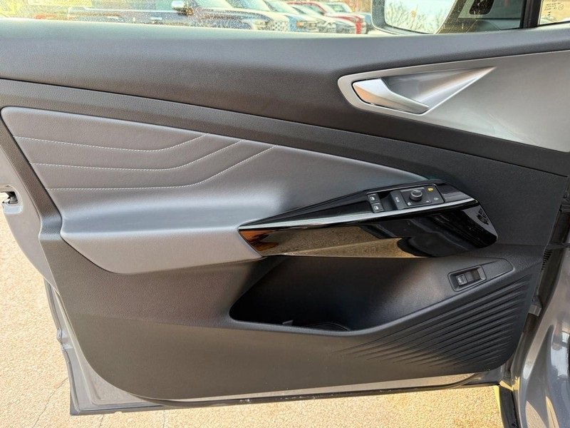 Used 2023 Volkswagen ID.4 Pro S image 19