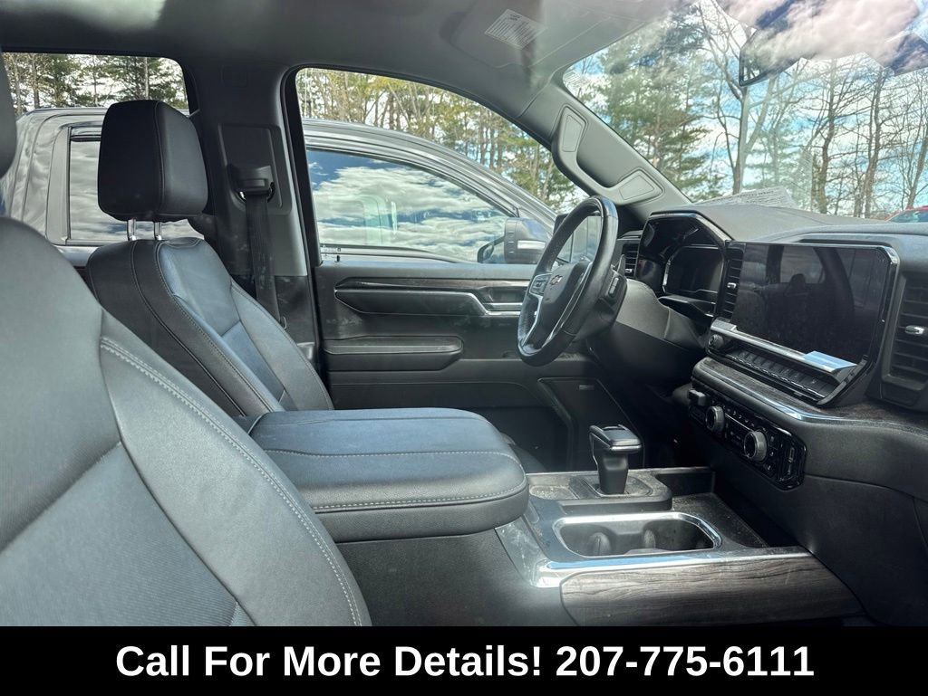 Used 2023 Chevrolet Silverado 1500 LTZ w/ Z71 Off-Road Package AWD/4WD image 3