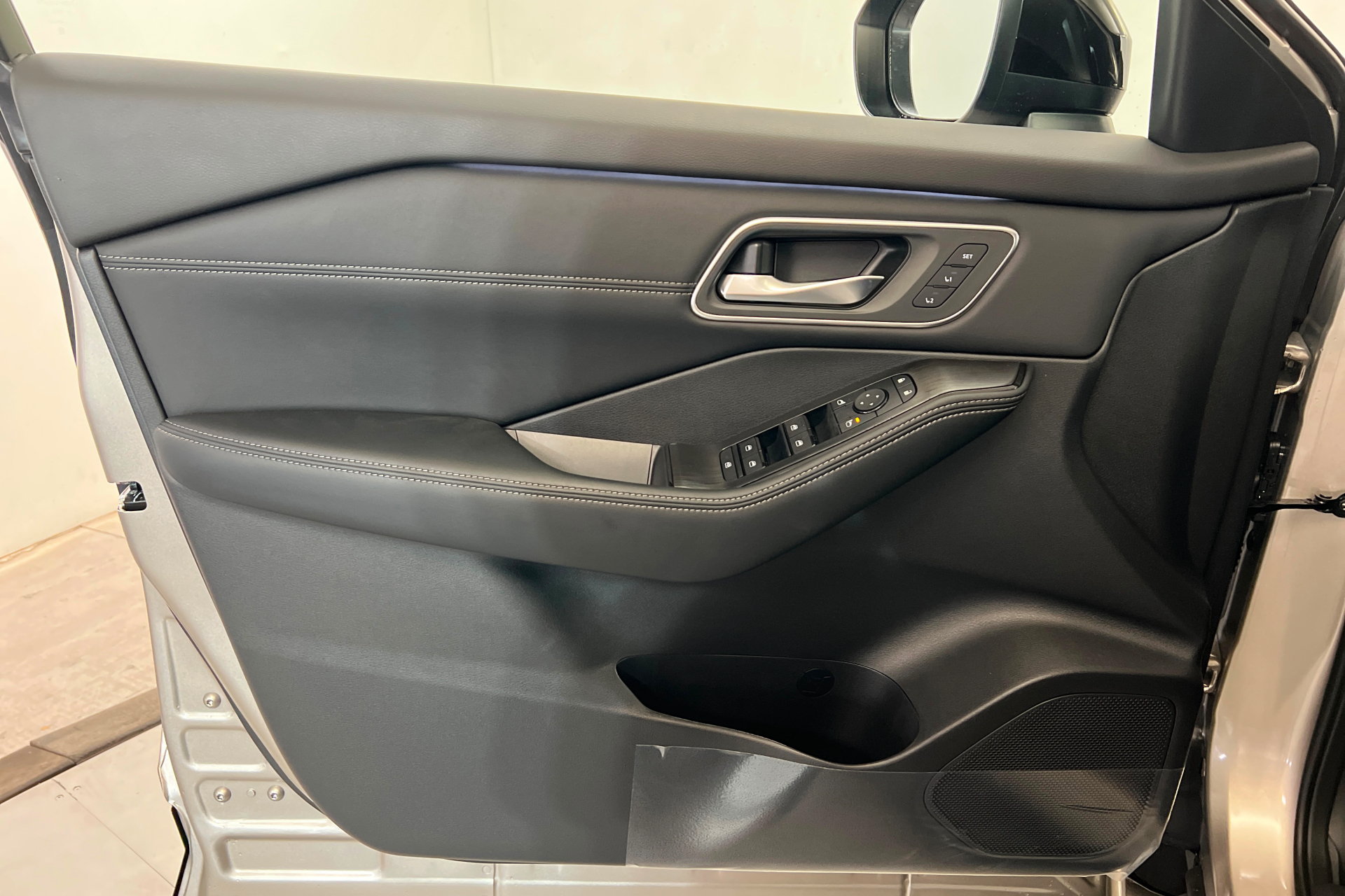New 2026 Nissan Rogue Platinum w/ Platinum Premium Package AWD/4WD image 14