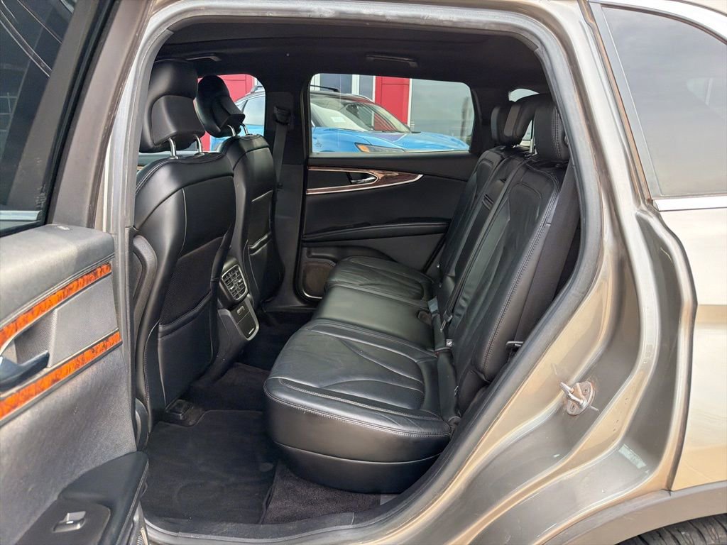 Used 2016 Lincoln MKX Reserve w/ Technology Package image 15