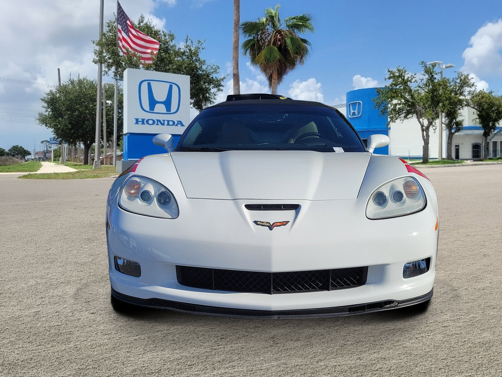 Used 2011 Chevrolet Corvette Grand Sport w/ Preferred Equipment Group RWD image 2