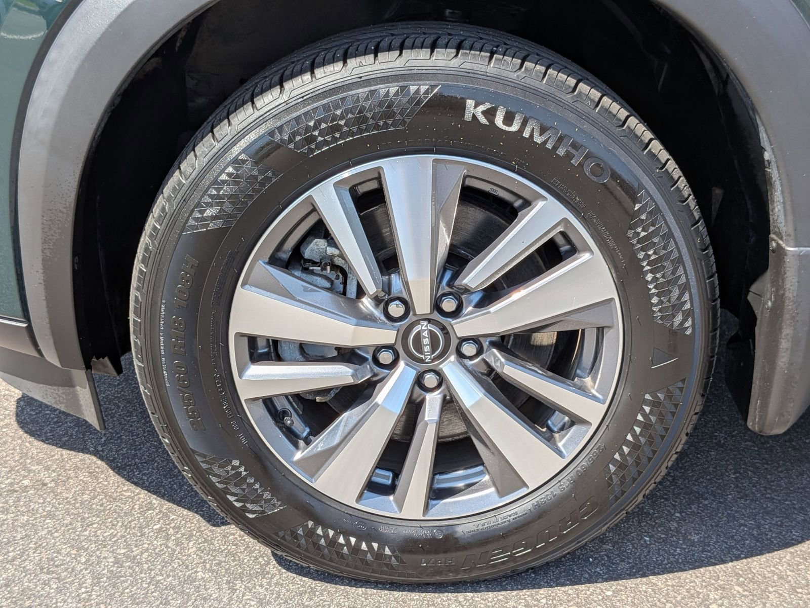 Used 2024 Nissan Pathfinder SL AWD/4WD image 10