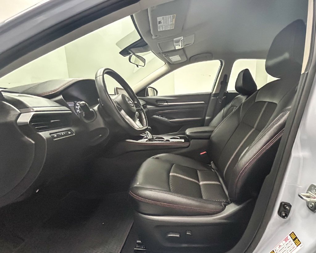 Used 2023 Nissan Altima 2.5 SR AWD/4WD image 10