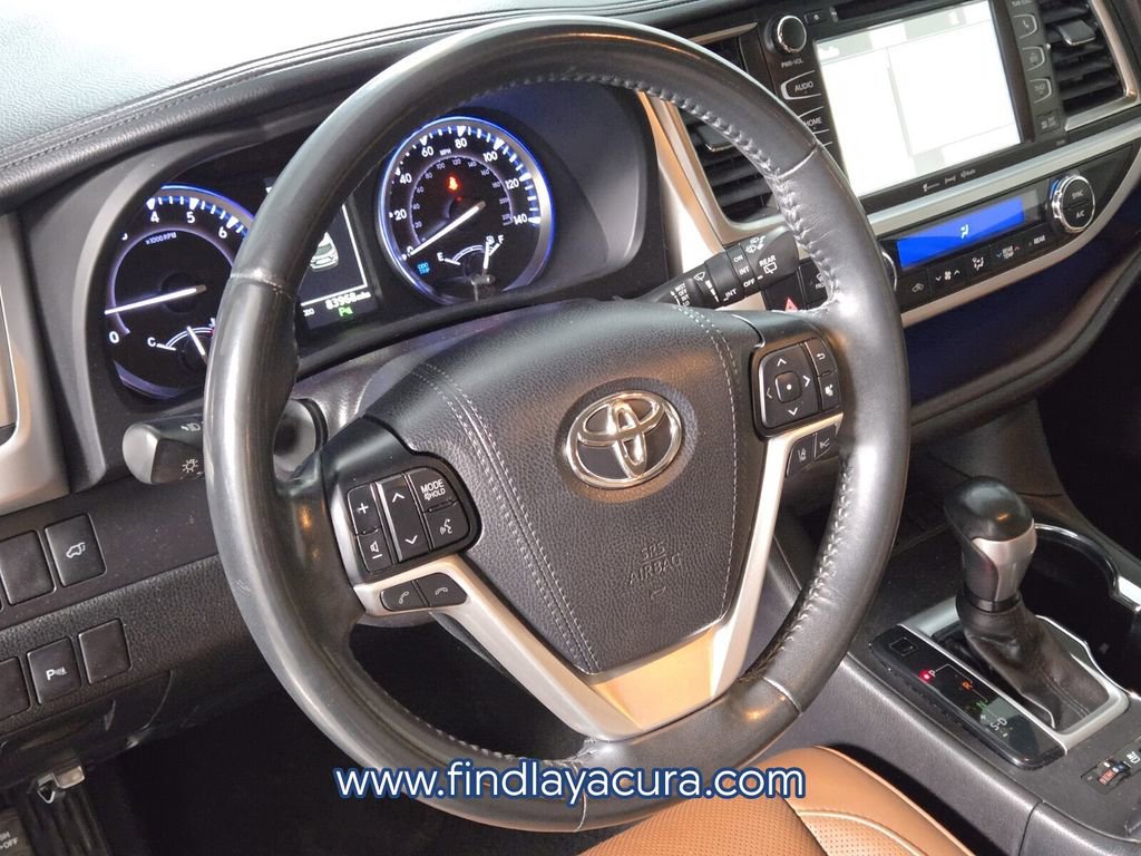 Used 2019 Toyota Highlander Limited FWD image 20