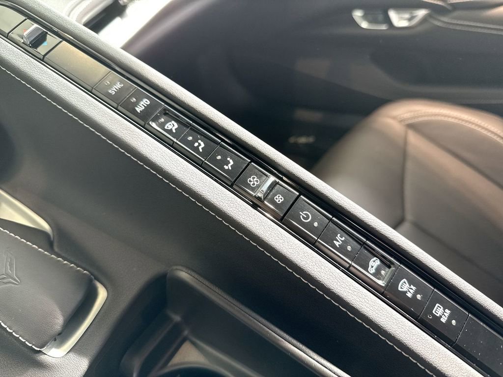 Used 2024 Chevrolet Corvette Z06 image 29