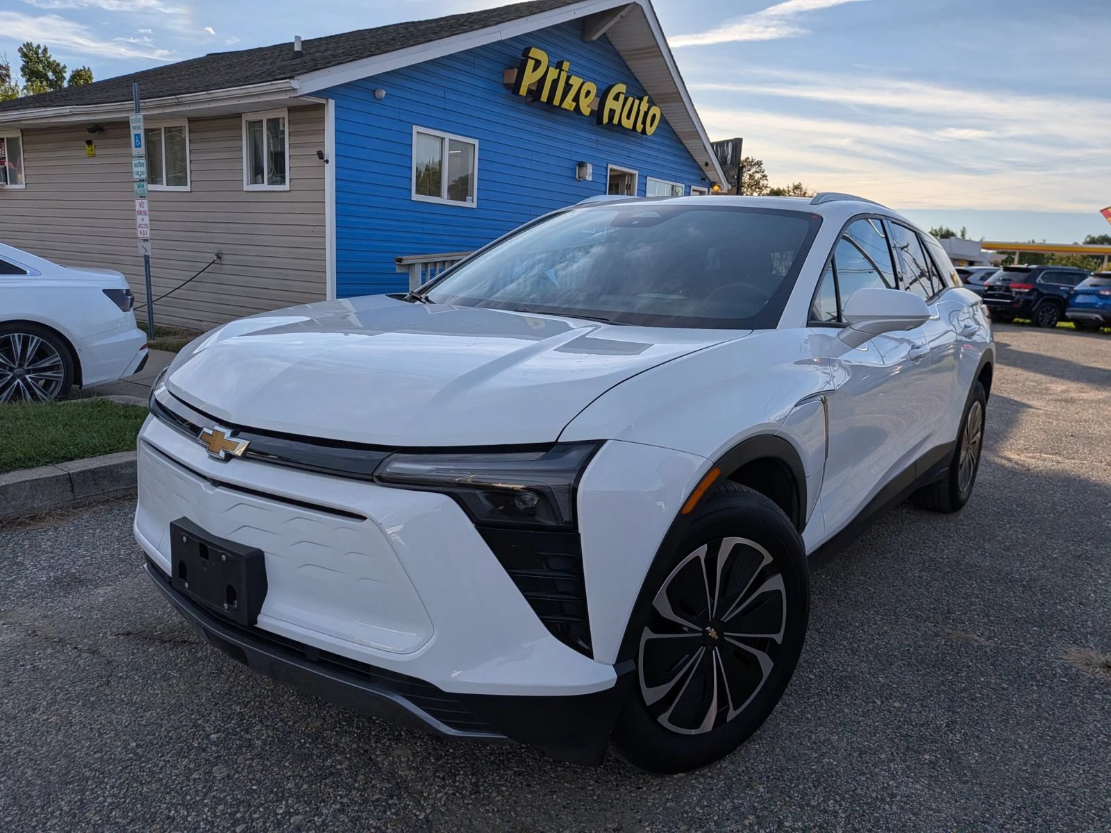 Used 2024 Chevrolet Blazer EV LT AWD/4WD image 1
