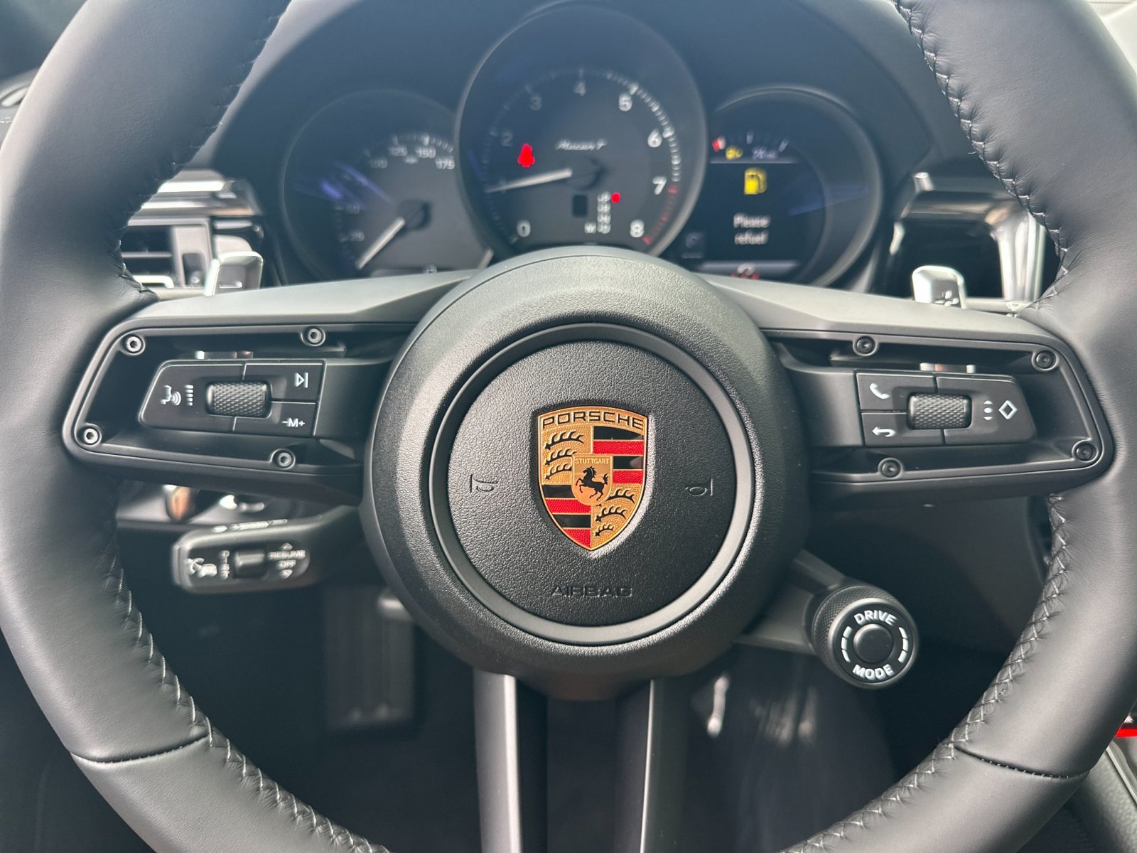 New 2026 Porsche Macan AWD/4WD image 27