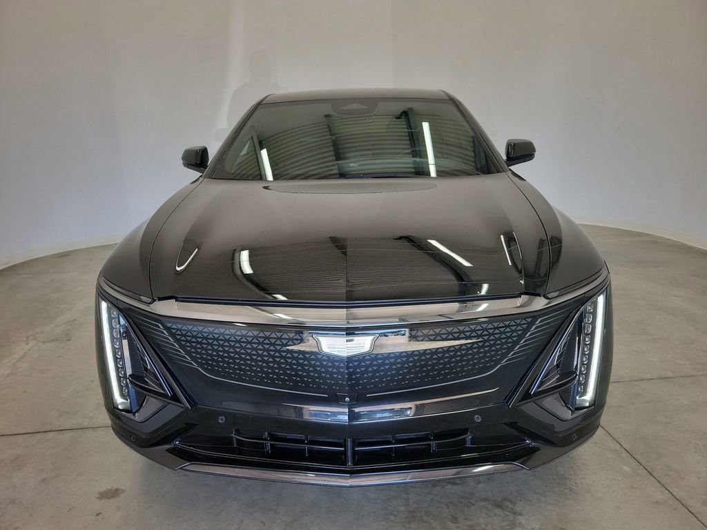 Used 2024 Cadillac Lyriq Sport w/ LPO, Floor Liner Package AWD/4WD image 2