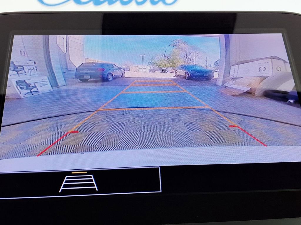 Used 2023 Chevrolet Malibu LT image 14