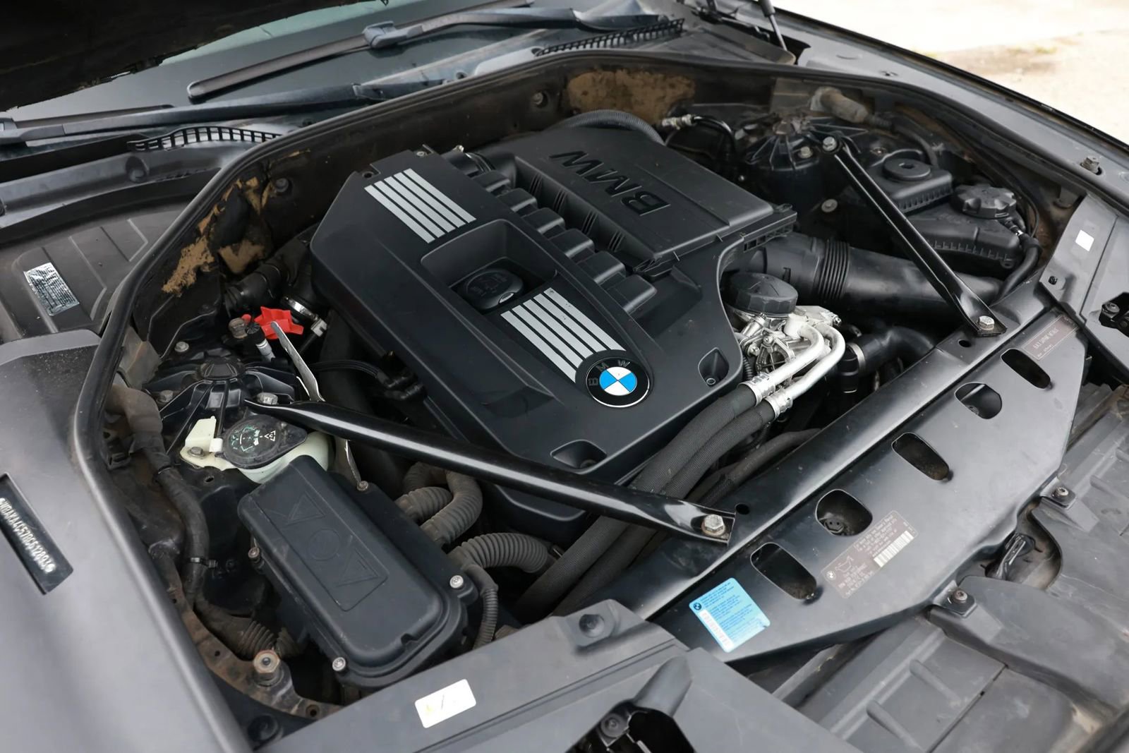 Used 2011 BMW 740i image 46