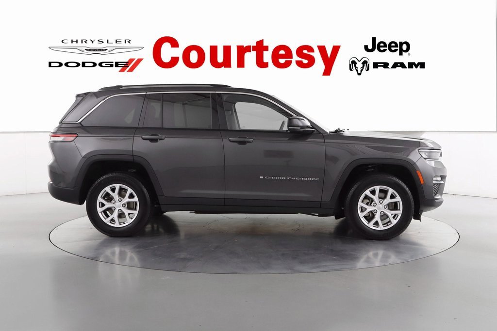 Certified 2022 Jeep Grand Cherokee Limited image 4