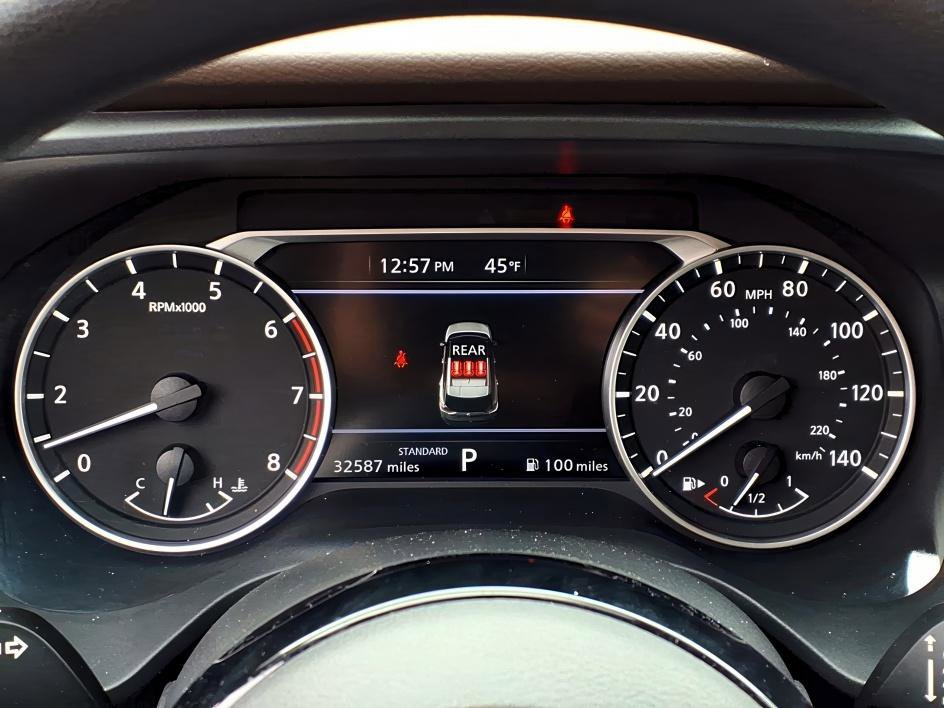 Used 2023 Nissan Rogue SV image 24