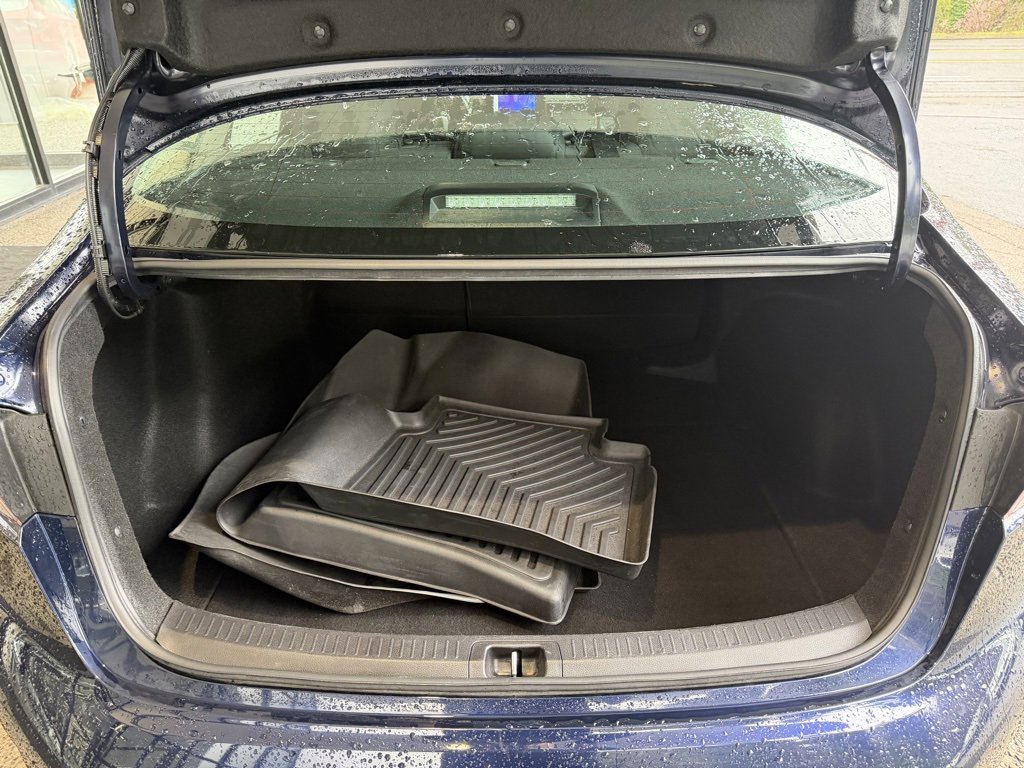 Used 2024 Toyota Corolla LE image 11