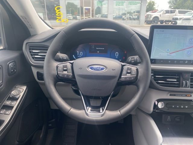 New 2025 Ford Escape Active w/ Active Premium Tech Pack FWD image 15