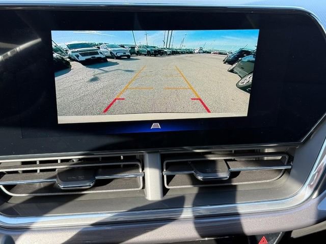 New 2026 Chevrolet Trax ACTIV w/ Sunroof Package FWD image 13