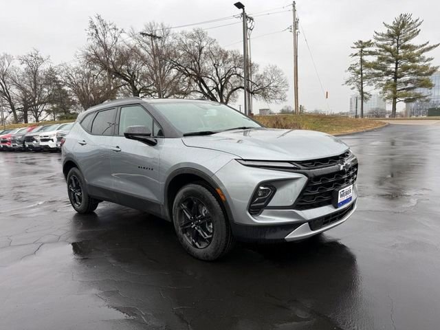 Used 2025 Chevrolet Blazer LT w/ Midnight/Sport Edition image 9