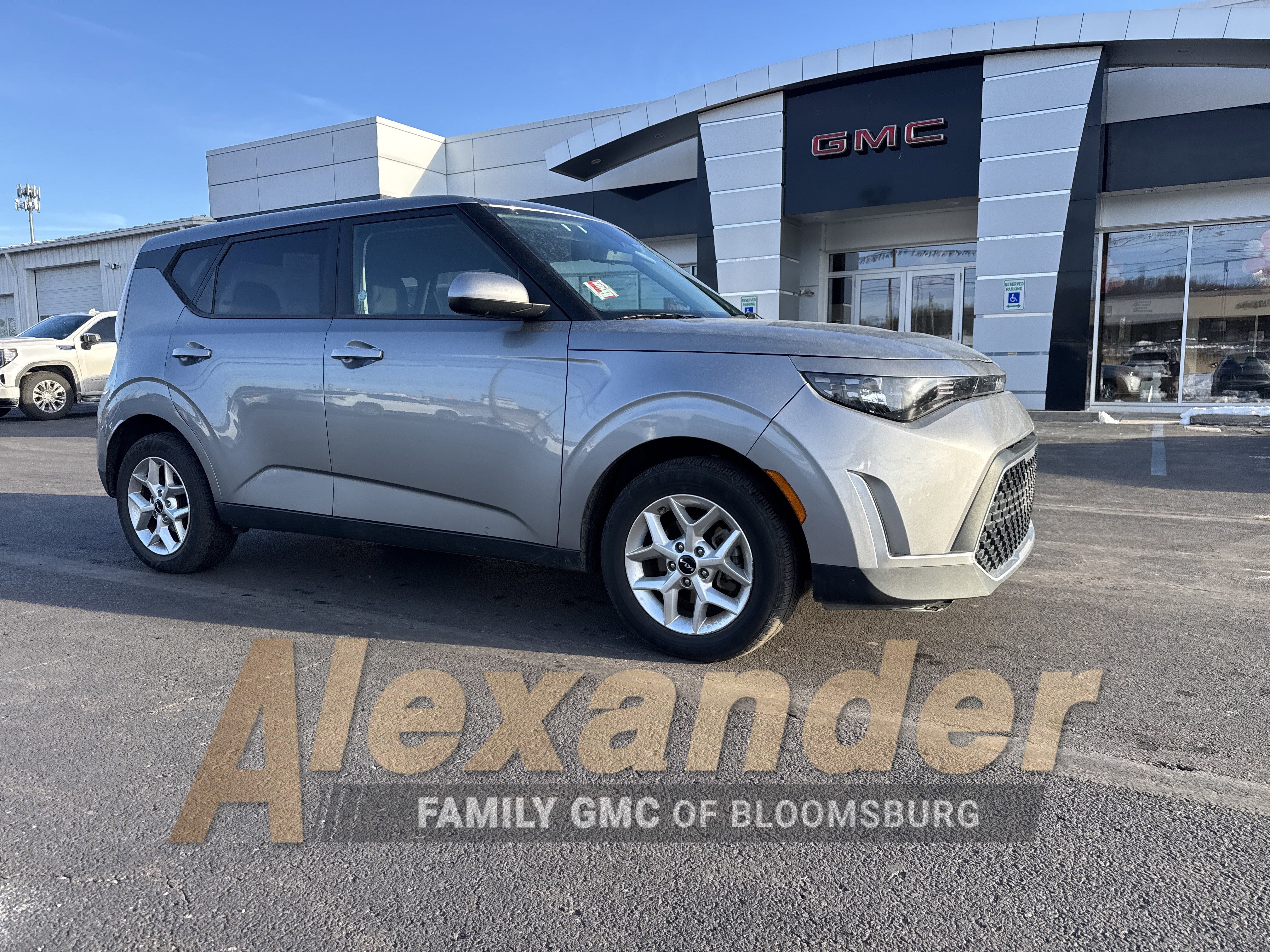 Used 2024 Kia Soul LX w/ Option Group 015 image 1