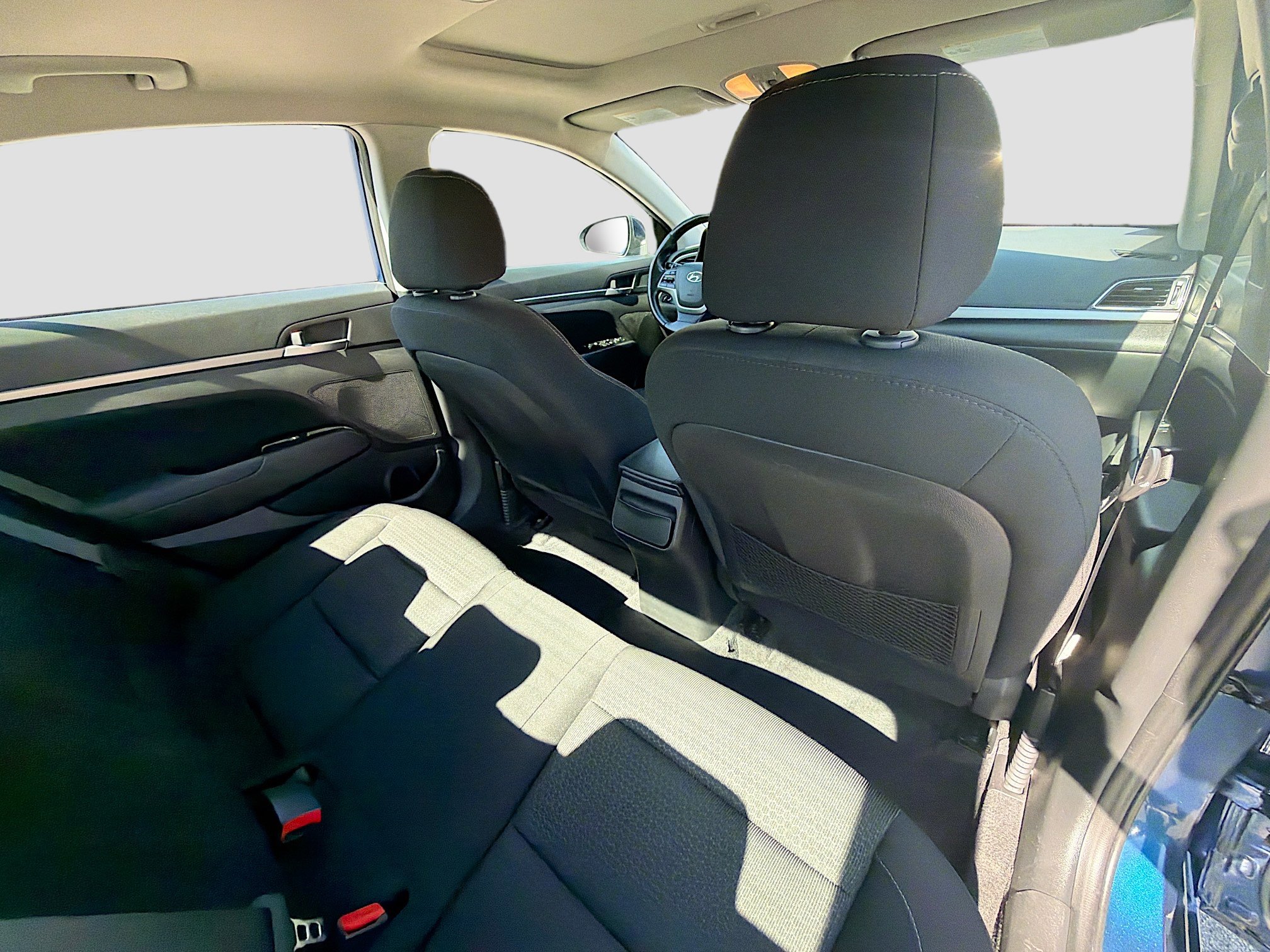 Used 2017 Hyundai Elantra Value Edition image 27