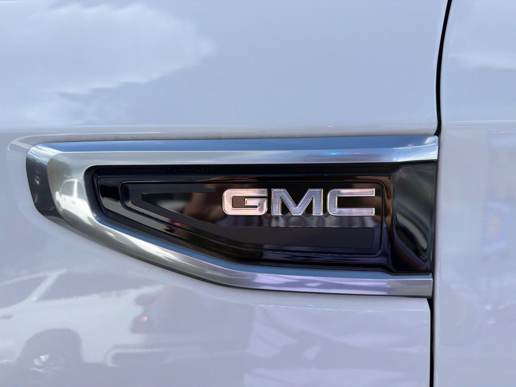 Used 2023 GMC Yukon XL Denali w/ Max Trailering Package AWD/4WD image 11