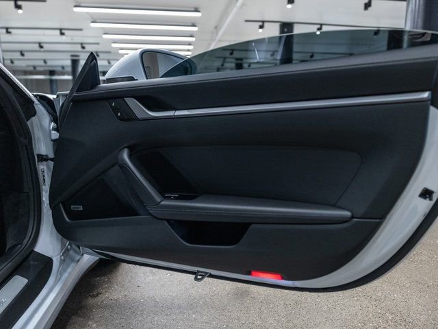 Certified 2024 Porsche 911 Carrera w/ Premium Package image 33