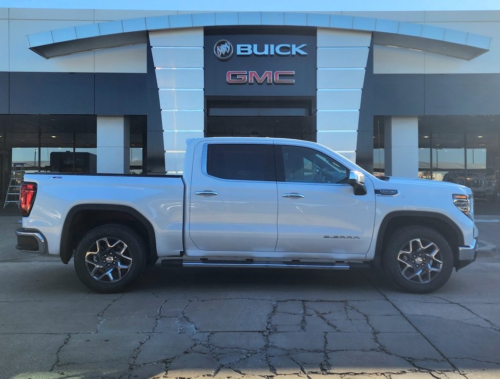 New 2026 GMC Sierra 1500 SLT w/ SLT Premium Plus Package image 3