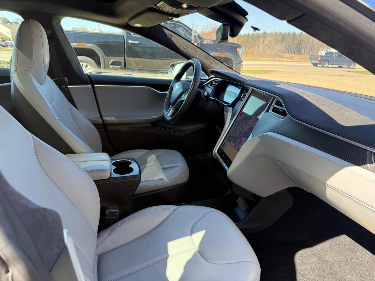 Used 2015 Tesla Model S 85D image 27