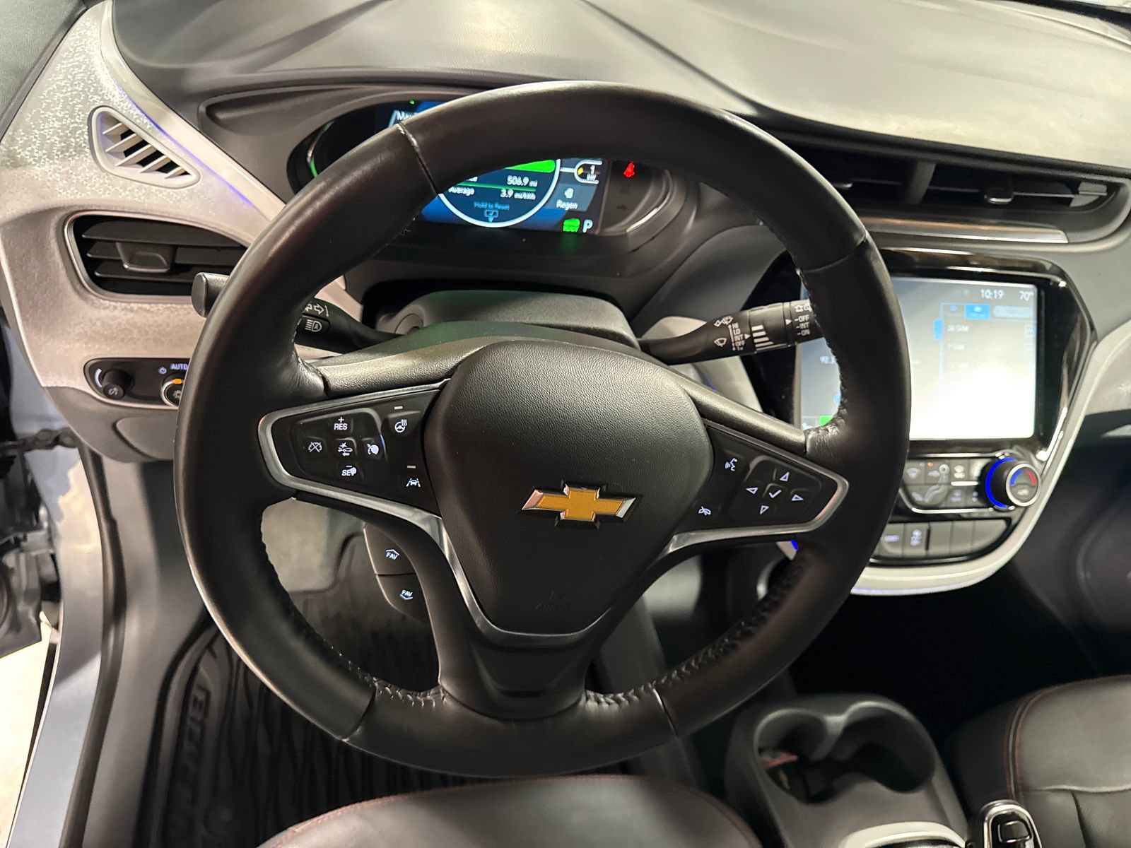 Used 2018 Chevrolet Bolt Premier w/ Driver Confidence II Package FWD image 19