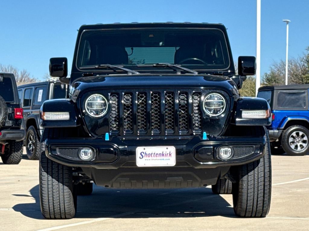 Used 2021 Jeep Wrangler Unlimited Sahara image 2