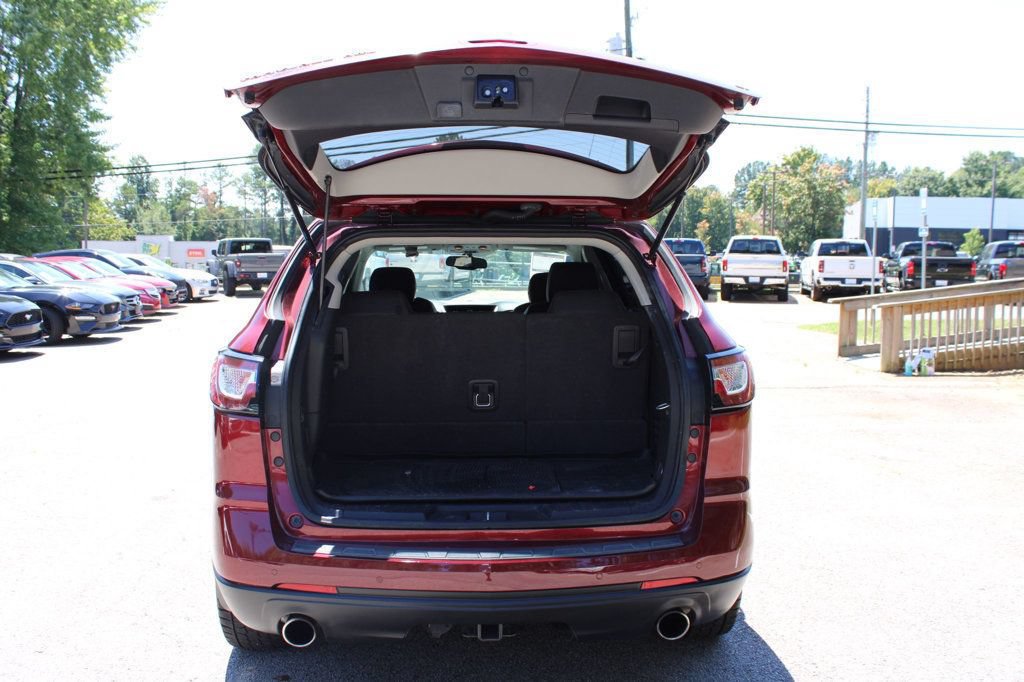 Used 2017 Chevrolet Traverse LT AWD/4WD image 9
