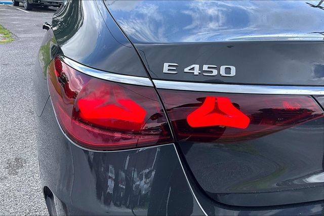 New 2025 Mercedes-Benz C 300 Sedan image 14