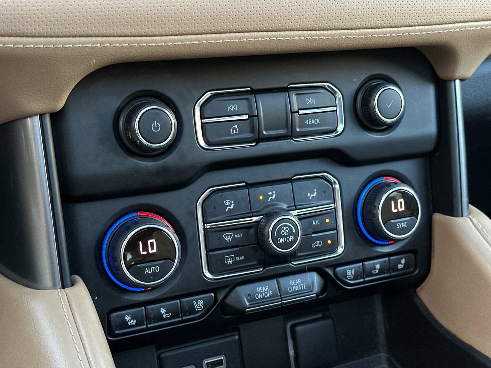 Used 2022 Chevrolet Tahoe Premier image 25