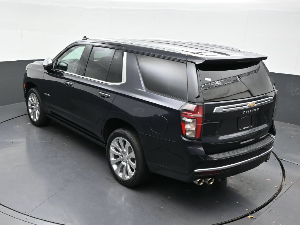 Used 2022 Chevrolet Tahoe Premier RWD image 16