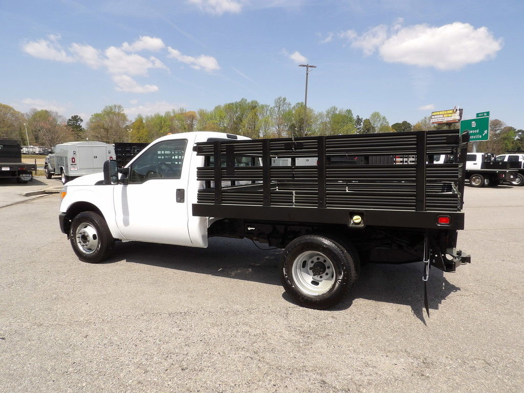 Used 2016 Ford F350 XL image 4