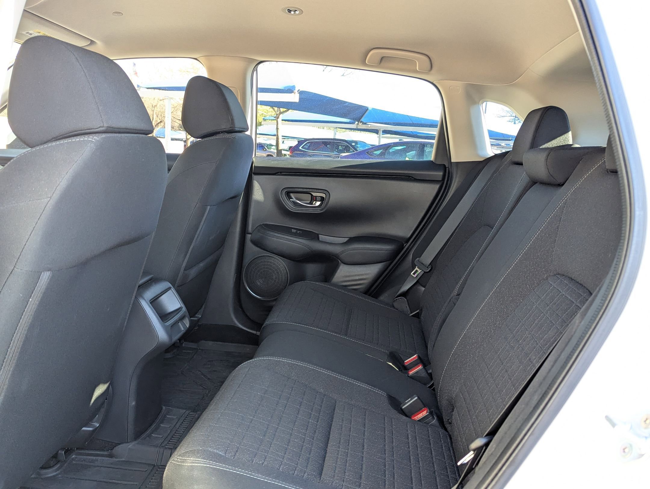 Used 2023 Honda HR-V LX image 15