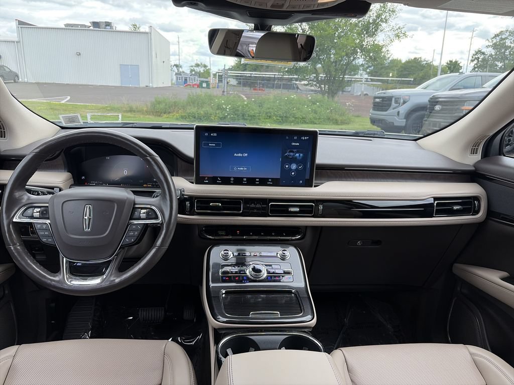 Certified 2023 Lincoln Nautilus Reserve AWD/4WD image 19