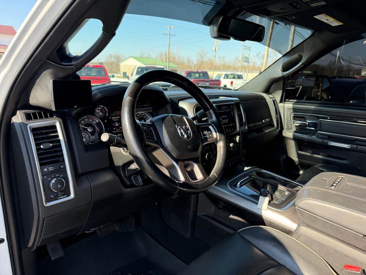 Used 2018 RAM 2500 Limited image 9