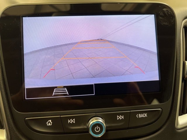 Used 2022 Chevrolet Malibu LT image 25