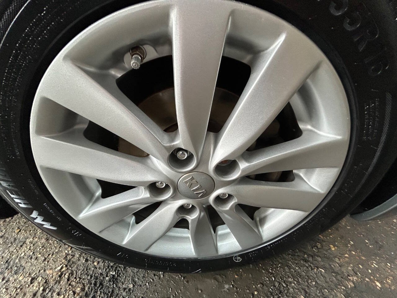 Used 2015 Kia Forte EX FWD image 22