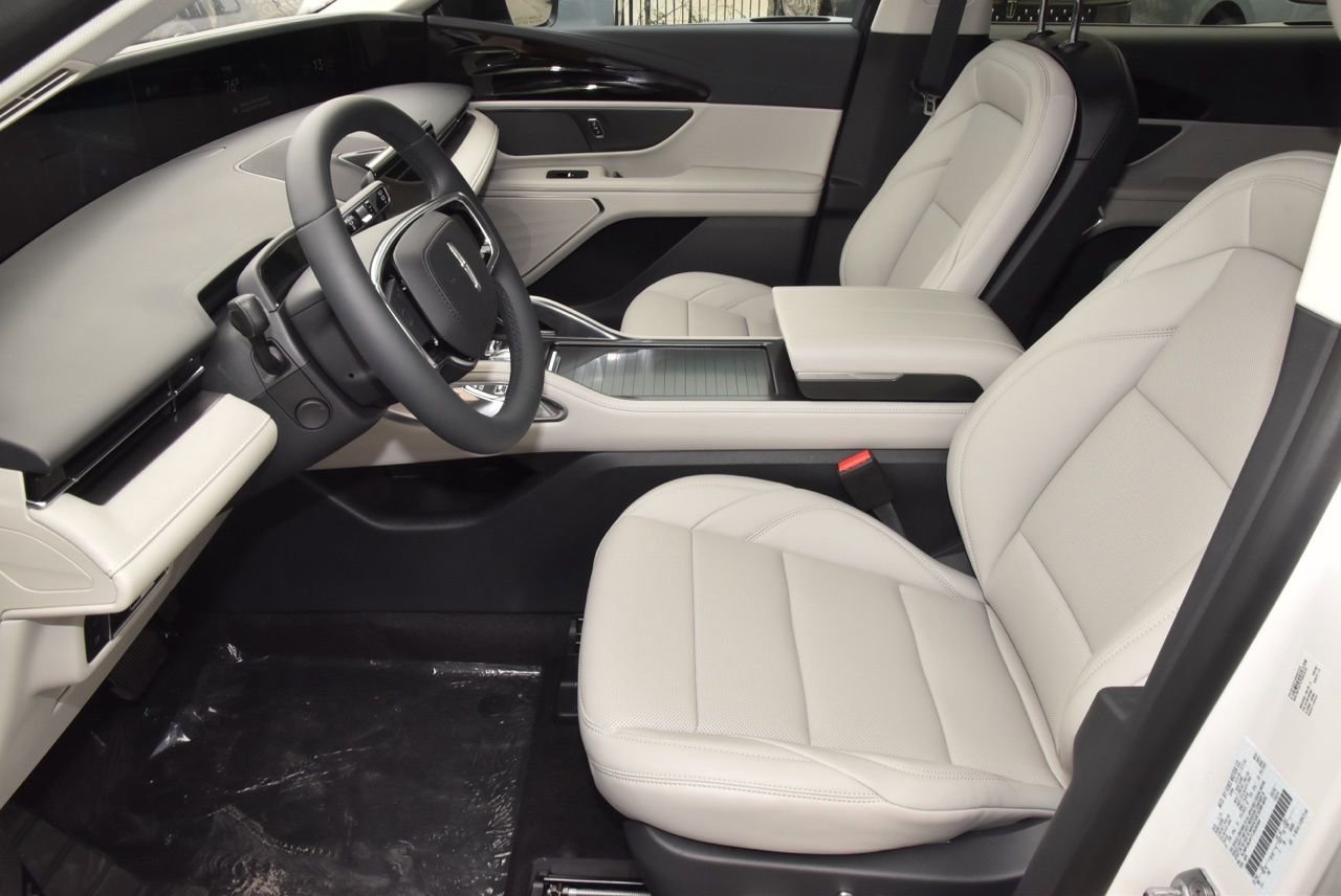 New 2026 Lincoln Nautilus Premier AWD/4WD image 20