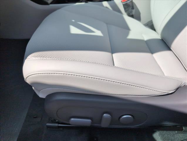 New 2026 Hyundai Kona Limited FWD image 4