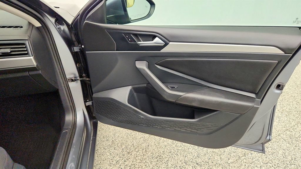 Used 2019 Volkswagen Jetta S w/ Driver Assistance Package FWD image 24