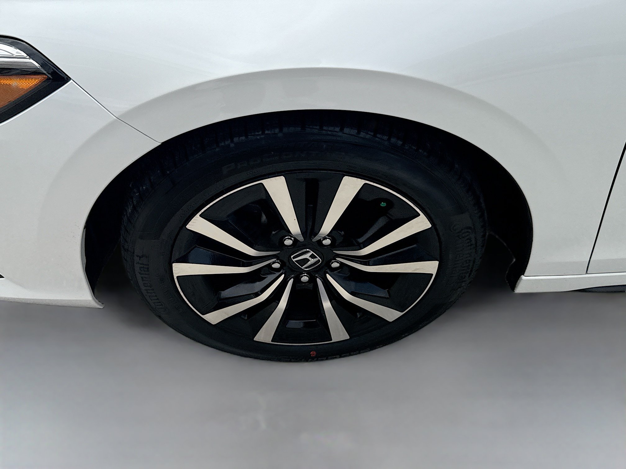 Certified 2024 Honda Civic EX-L image 35