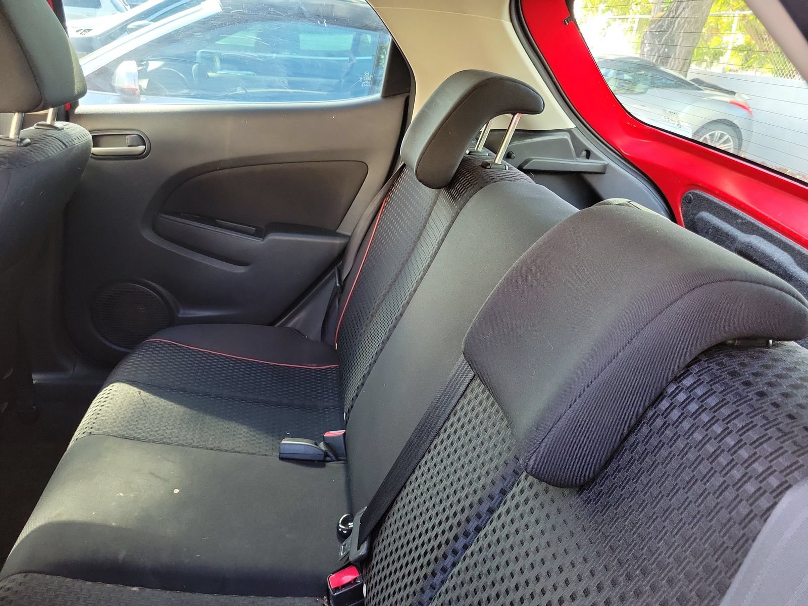 Used 2012 MAZDA MAZDA2 Touring FWD image 12