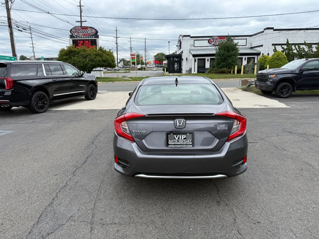 Used 2019 Honda Civic EX image 6