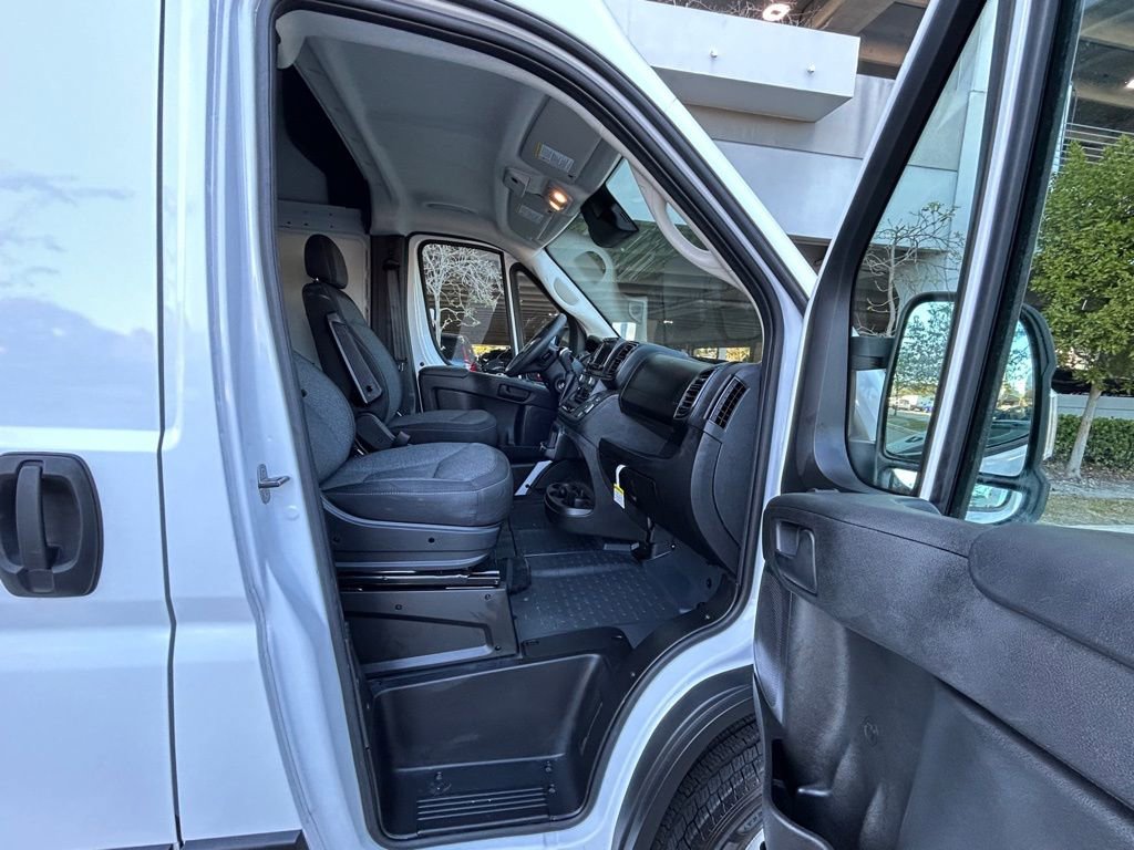Used 2025 RAM ProMaster 3500 w/ Convenience Group FWD image 31