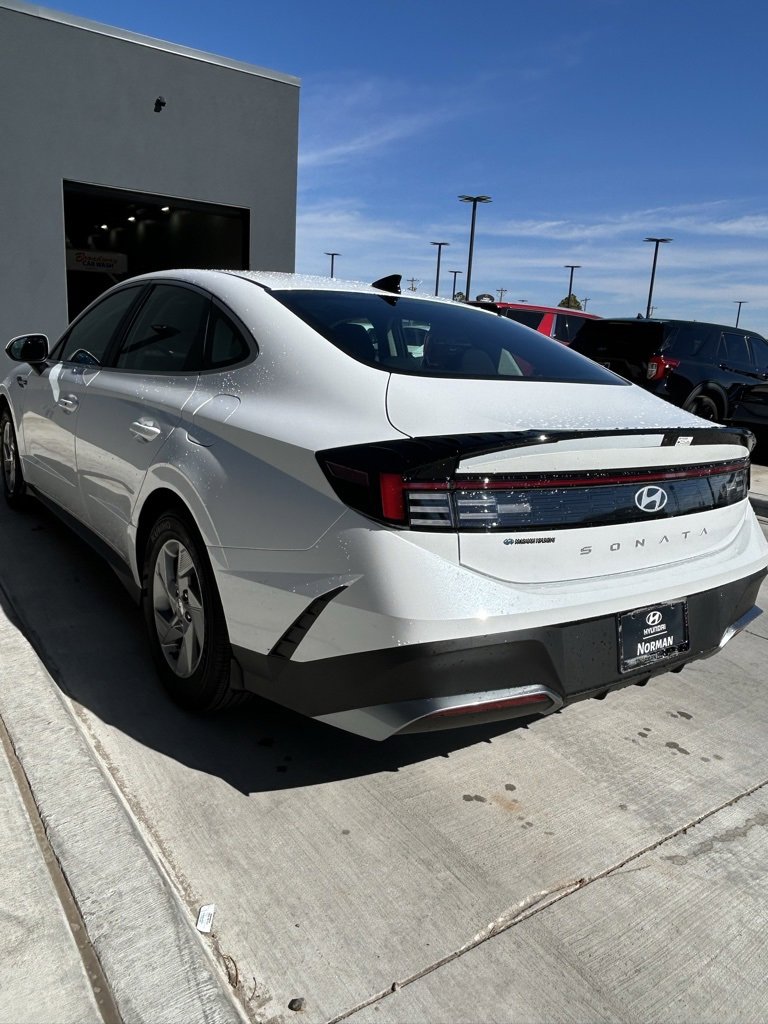 Used 2025 Hyundai Sonata SE image 4