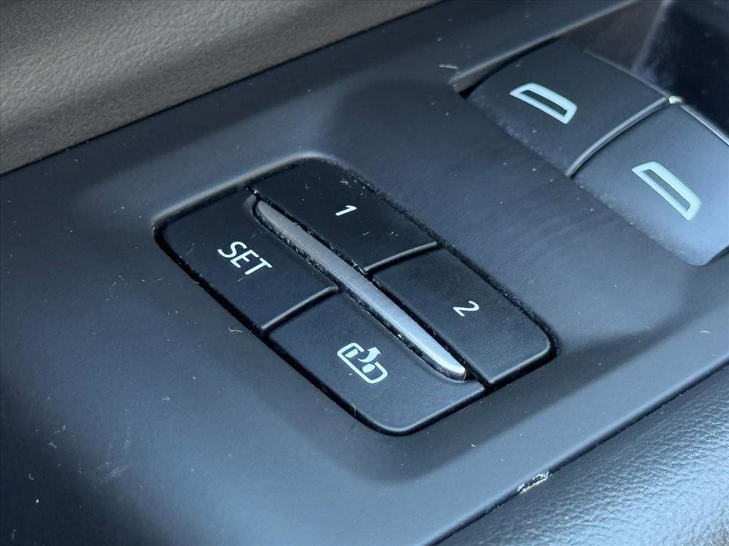 Certified 2024 Chevrolet Suburban Premier image 24